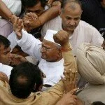 Anna wants Prime Minister's men to talk Janlokpal with him