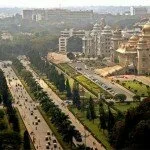 Pipping the four metro cities of New Delhi, Mumbai, Kolkata and Chennai, the southern technology hub of Bangalore has emerged as the best Indian city to live in, a global survey said on Tuesday